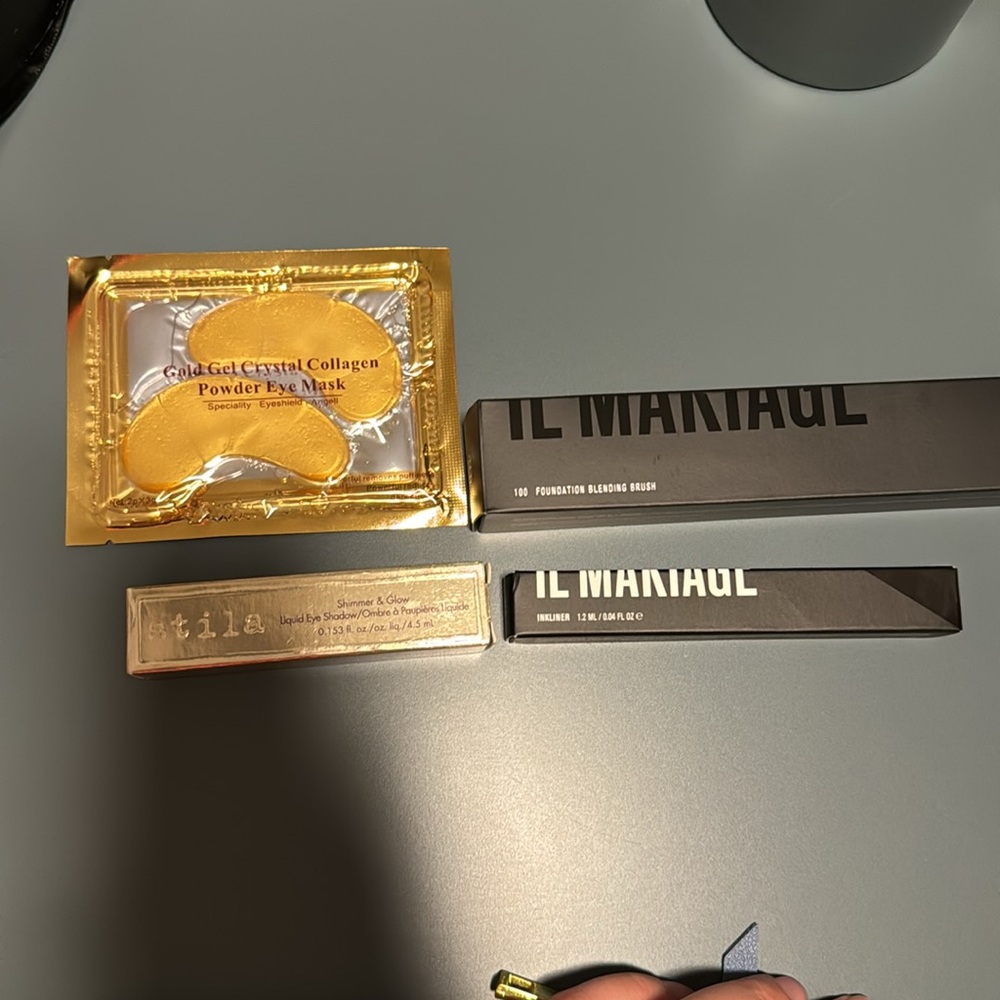 Il Makiage and Stila makeup bundle